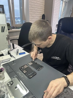 Фотография Ремонт iPhone 13 Pro Max в Сургуте