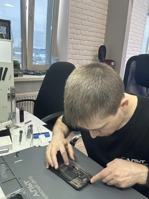 Фотография Ремонт iPhone 13 Pro Max в Сургуте