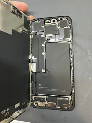 Фотография Ремонт iPhone 14 Plus в Сургуте