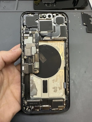 Фотография Ремонт iPhone 14 Plus в Сургуте