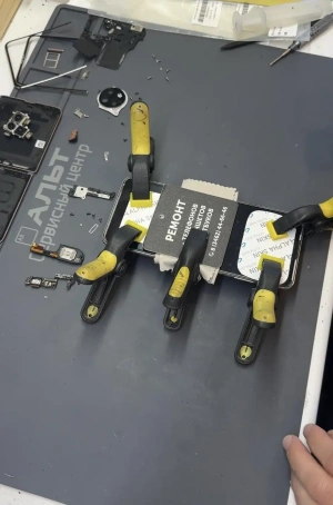 Фотография Ремонт Huawei P50 Pocket в Сургуте