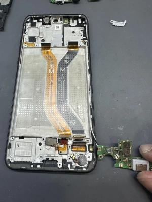 Фотография Ремонт Huawei Y8p в Сургуте