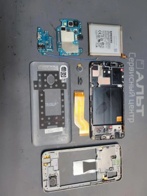 Фотография Ремонт Samsung Galaxy A40 в Сургуте