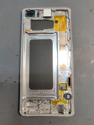 Фотография Ремонт Galaxy S10 Plus в Сургуте
