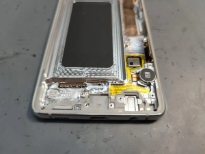 Фотография Ремонт Galaxy S10 Plus в Сургуте