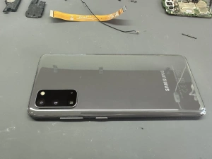 Фотография Ремонт Galaxy S20 в Сургуте