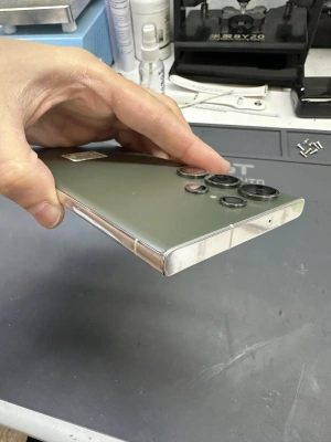 Фотография Ремонт Samsung Galaxy S23 Ultra в Сургуте