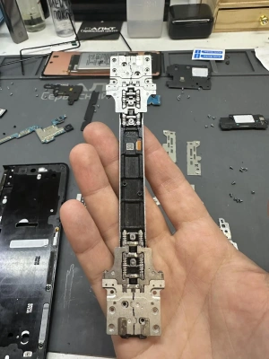 Фотография Ремонт Galaxy Z Fold 3 в Сургуте